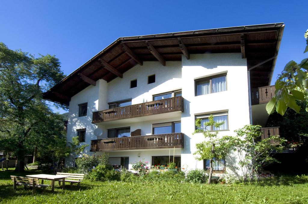 Sonnenheimhof Villa Malles Venosta Exterior photo